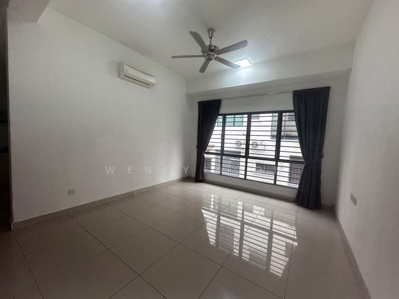 Townhouse for Sale in 16 Sierra (Puchong) - Wendy Boon - Living Room - PropertyGuru.com.my