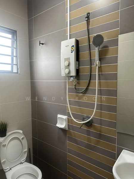 Townhouse for Sale in 16 Sierra (Puchong) - Wendy Boon - Bathroom - PropertyGuru.com.my