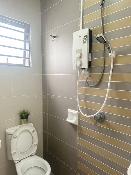 Townhouse for Sale in 16 Sierra (Puchong) - Wendy Boon - Bathroom - PropertyGuru.com.my