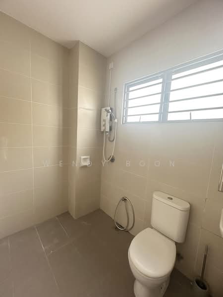 Townhouse for Sale in 16 Sierra (Puchong) - Wendy Boon - Bathroom - PropertyGuru.com.my