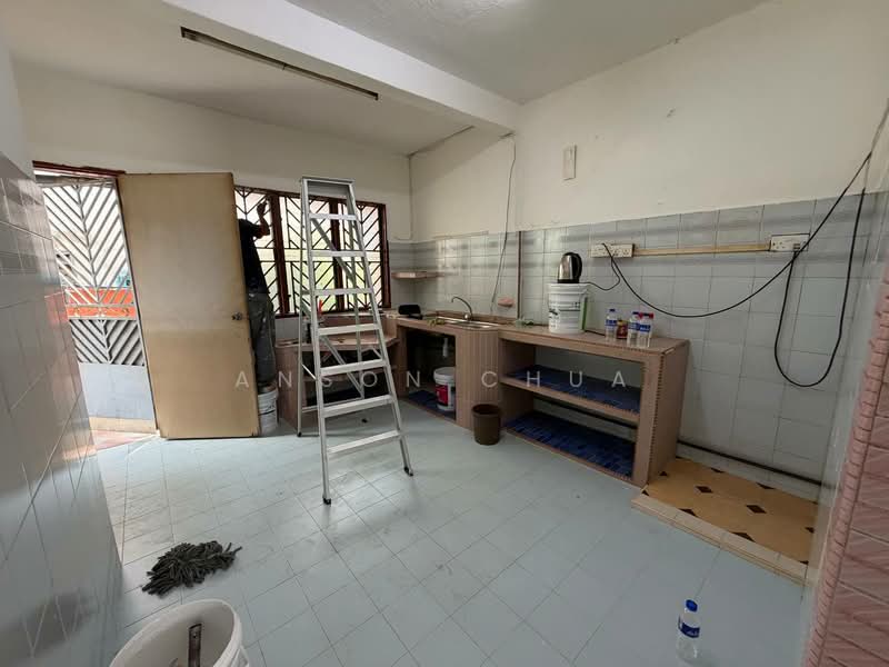 Rumah Teres 2-Tingkat untuk Dijual di Taman Johor Jaya (Johor Bahru) - Anson Chua - Kitchen - PropertyGuru.com.my