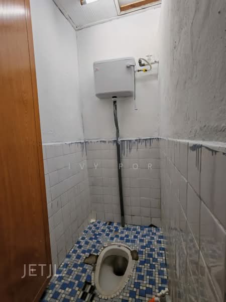 Rumah Teres 1-Tingkat untuk Dijual di Kampung Pendamar (Klang) - Ivy Por - Bathroom - PropertyGuru.com.my
