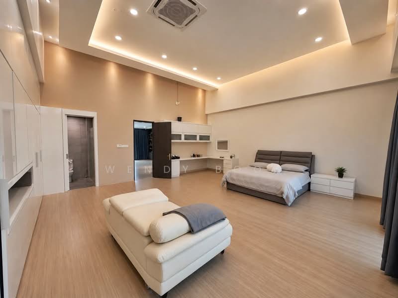 3-storey Terraced House for Sale in Bandar Nusaputra (Puchong) - Wendy Boon - Master Bedroom - PropertyGuru.com.my
