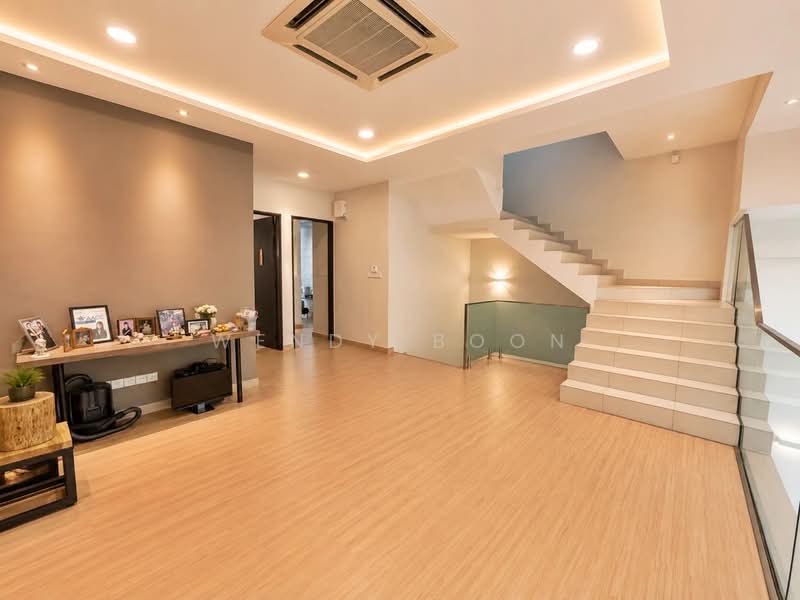 3-storey Terraced House for Sale in Bandar Nusaputra (Puchong) - Wendy Boon - Living Room - PropertyGuru.com.my