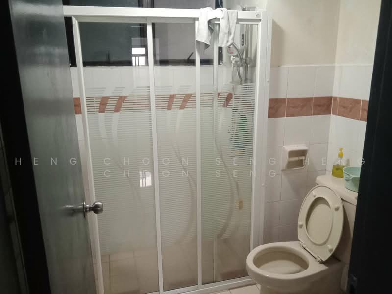 Condominium for Sale at Chancellor - heng choon seng heng choon seng - Bathroom - PropertyGuru.com.my