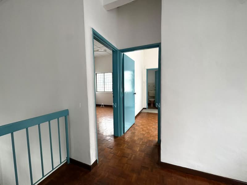 Rumah Teres 2-Tingkat untuk Dijual di BANDAR PUCHONG JAYA (Puchong) - Ivan Tan - Corridor - PropertyGuru.com.my