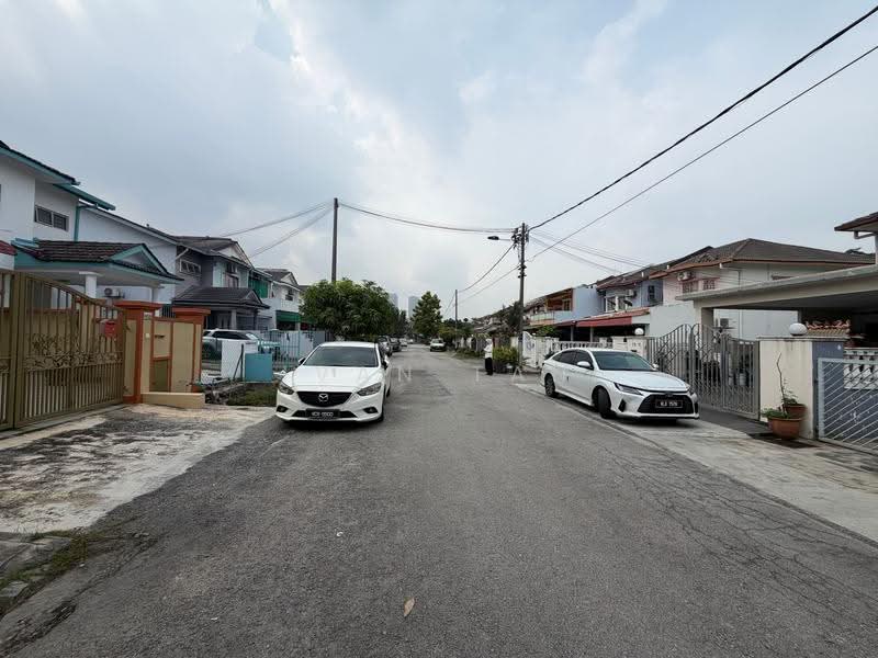 2-storey Terraced House for Sale in BANDAR PUCHONG JAYA (Puchong) - Ivan Tan - Exterior - PropertyGuru.com.my