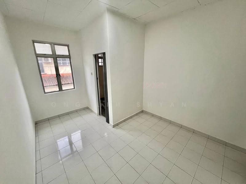 2-storey Terraced House for Sale in Taman Mutiara (Pontian) - Ong Lih Shyan - Interior - PropertyGuru.com.my