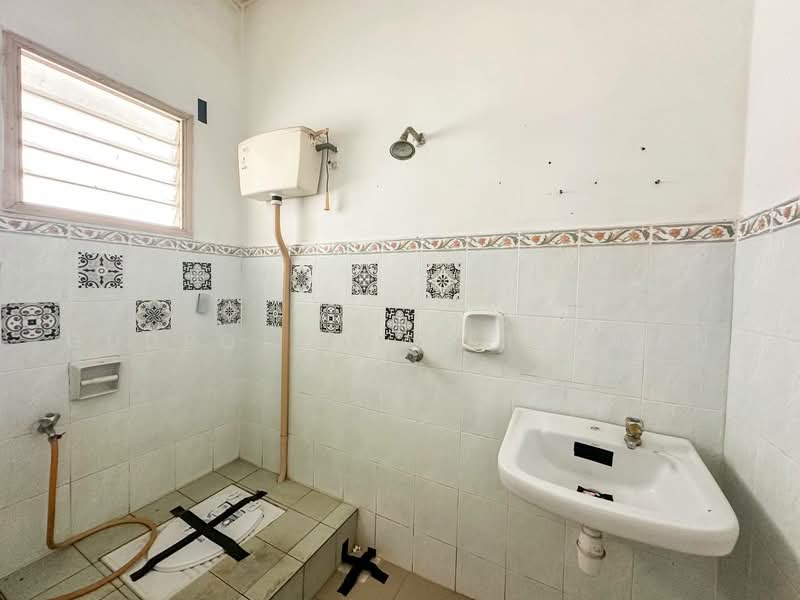 2-storey Terraced House for Sale in Taman Ramal Ros (Bangi) - Gudrotullah Ikhwan - PropertyGuru.com.my