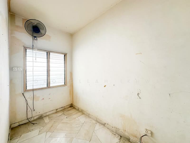 2-storey Terraced House for Sale in Taman Ramal Ros (Bangi) - Gudrotullah Ikhwan - PropertyGuru.com.my