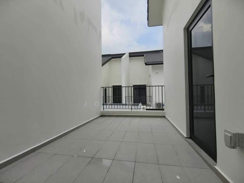 Cluster House for Sale in Eco Botanic (Iskandar Puteri (Nusajaya)) - Joy Min - Balcony - PropertyGuru.com.my