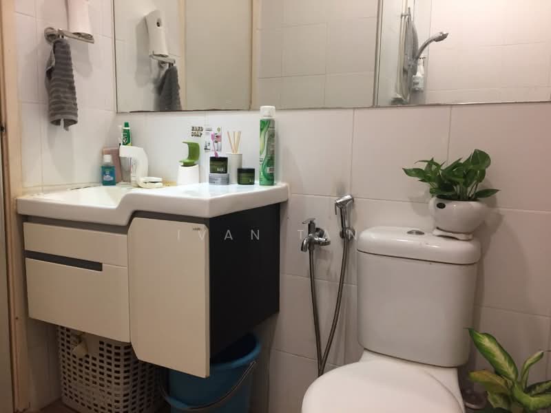 Rumah Teres 2-Tingkat untuk Disewa di Ampang Saujana (Ampang) - Ivan Tan - Bathroom - PropertyGuru.com.my