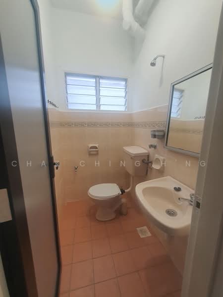 Apartment for Rent at Apartment Sri Ara - Chak Ching H'Ng - Bathroom - PropertyGuru.com.my