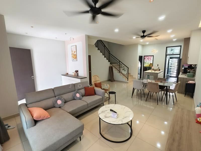 Rumah Teres 2-Tingkat untuk Dijual di Skudai (Johor) - Joy Min - Living Room - PropertyGuru.com.my
