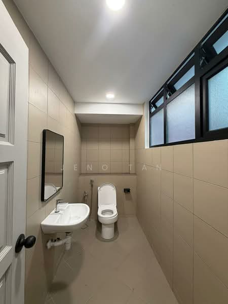 Shop / Office untuk Disewa di Kuching (Sarawak) - Jeno Tan - Bathroom - PropertyGuru.com.my