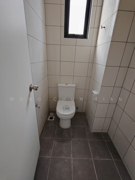 Shop / Office untuk Dijual di Bukit Banyan (Sungai Petani) - Wong Chun Yian - Bathroom - PropertyGuru.com.my