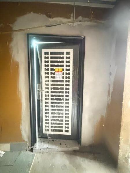 Rumah Flat untuk Dijual di Bandar Selesa Jaya - Ong Lih Shyan - Entrance - PropertyGuru.com.my
