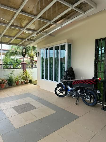Terraced House for Sale in Samarahan (Sarawak) - Cynthia Lim - Exterior - PropertyGuru.com.my