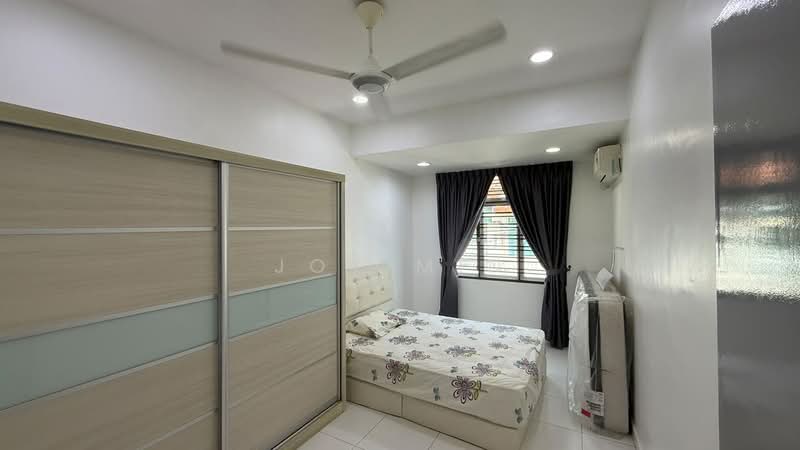 Rumah Teres 2-Tingkat untuk Dijual di Taman Sutera Utama (Skudai) - Joy Min - Bedroom - PropertyGuru.com.my