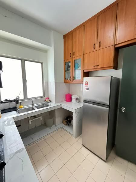 Condominium for Rent at Ridzuan Condominium - H.K Ching - Kitchen - PropertyGuru.com.my