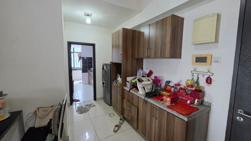 Service Residence for Rent at D'Inspire Residence (Inspira Bestari) - Nick Low - Kitchen - PropertyGuru.com.my