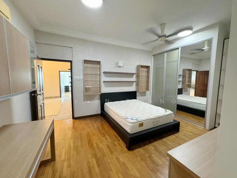 Condominium for Rent at Gurney Beach Resort - Vivian Chang - PropertyGuru.com.my