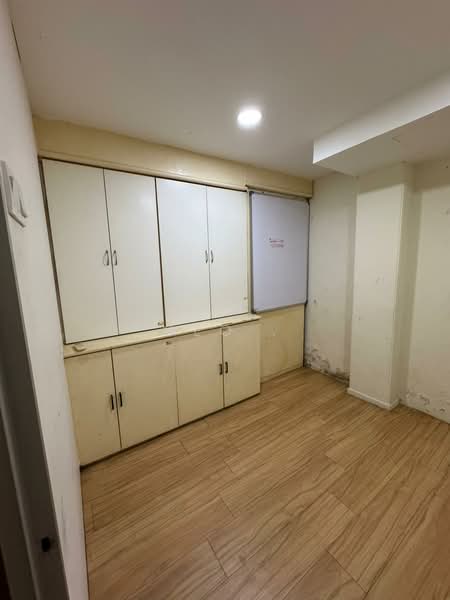 Shop for Rent in Taman Greenwood (Batu Caves) - Geo . - Interior - PropertyGuru.com.my
