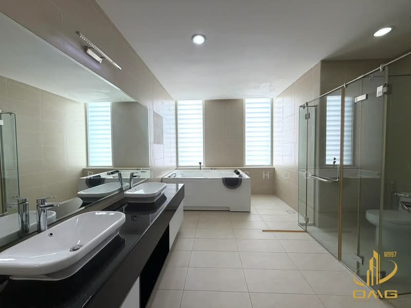 Rumah Berkembar untuk Dijual di Setia Eco Park (Setia Alam) - Raymond Choo - Bathroom - PropertyGuru.com.my