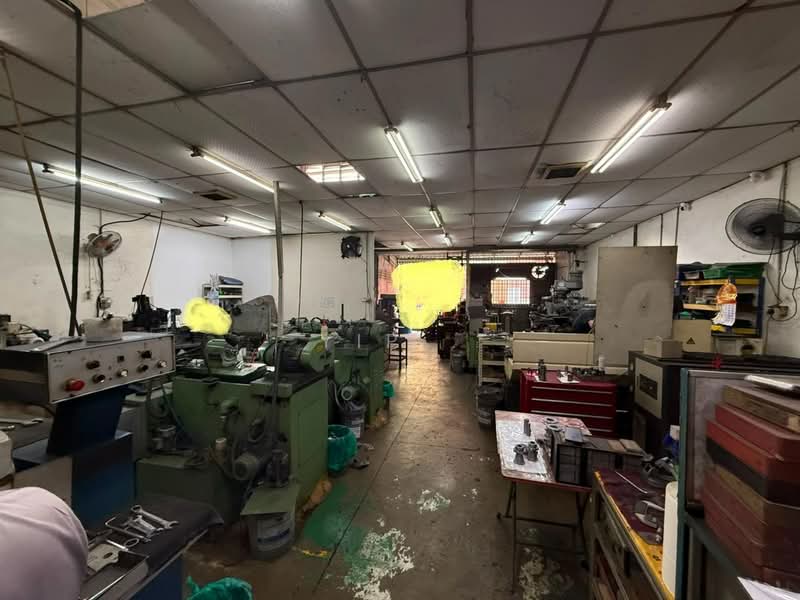 Terrace Factory for Sale in Johor Bahru (Johor) - Yip . - Interior - PropertyGuru.com.my