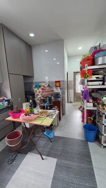 Rumah Teres 2-Tingkat untuk Dijual di Taman Johor Jaya (Johor Bahru) - Wei Jian Tan - Kitchen - PropertyGuru.com.my