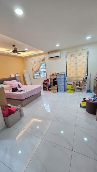 Rumah Teres 2-Tingkat untuk Dijual di Taman Johor Jaya (Johor Bahru) - Wei Jian Tan - Bedroom - PropertyGuru.com.my