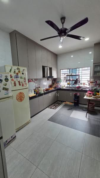 Rumah Teres 2-Tingkat untuk Dijual di Taman Johor Jaya (Johor Bahru) - Wei Jian Tan - Kitchen - PropertyGuru.com.my