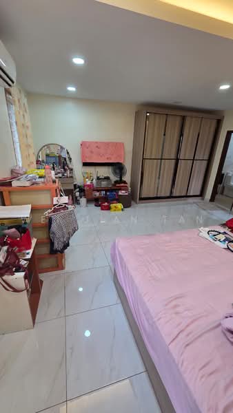 Rumah Teres 2-Tingkat untuk Dijual di Taman Johor Jaya (Johor Bahru) - Wei Jian Tan - Bedroom - PropertyGuru.com.my