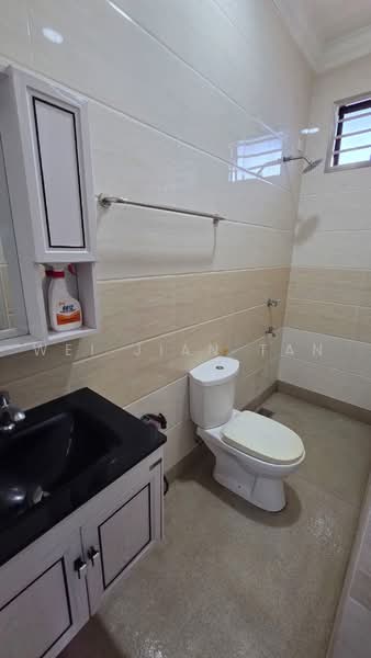 Rumah Teres 2-Tingkat untuk Dijual di Taman Johor Jaya (Johor Bahru) - Wei Jian Tan - Bathroom - PropertyGuru.com.my