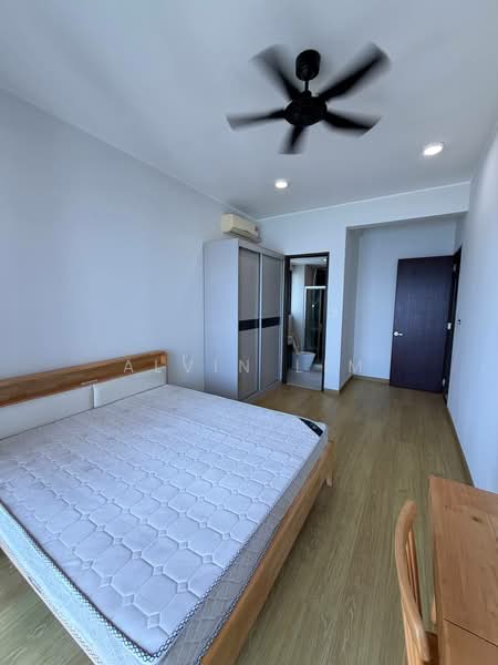 Condominium for Rent at Bay Laurel @ Country Garden Danga Bay - Alvin Lim - Bedroom - PropertyGuru.com.my
