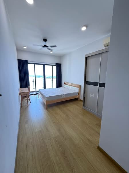 Condominium for Rent at Bay Laurel @ Country Garden Danga Bay - Alvin Lim - Bedroom - PropertyGuru.com.my