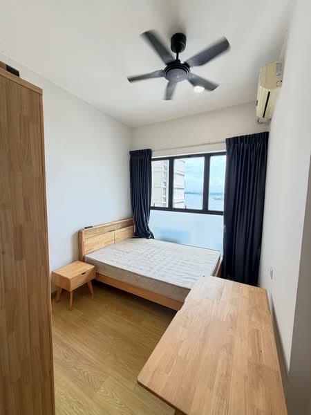 Condominium for Rent at Bay Laurel @ Country Garden Danga Bay - Alvin Lim - Bedroom - PropertyGuru.com.my