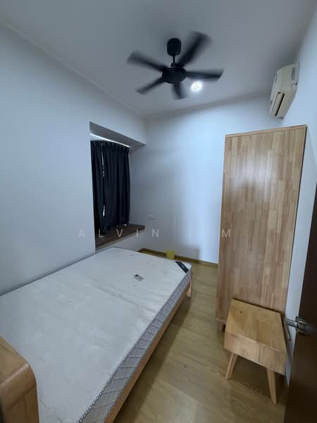 Condominium for Rent at Bay Laurel @ Country Garden Danga Bay - Alvin Lim - Bedroom - PropertyGuru.com.my