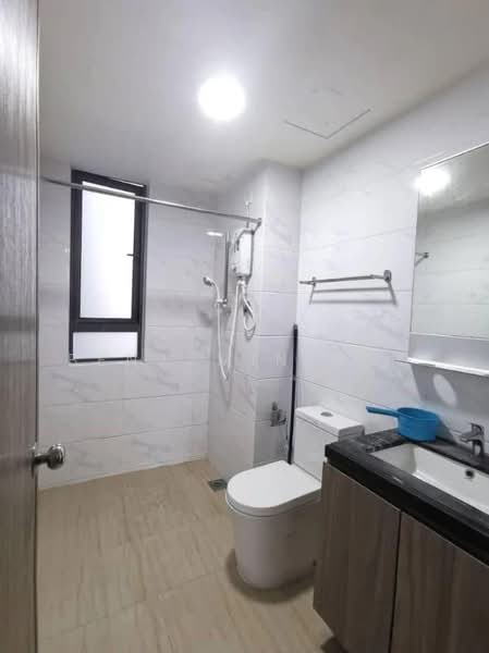 Service Residence for Rent at Country Garden Central Park - Benjamin Ong - Bathroom - PropertyGuru.com.my