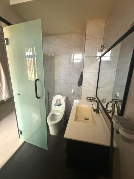 Condominium for Sale at Nusavilla - Benjamin Ong - Bathroom - PropertyGuru.com.my