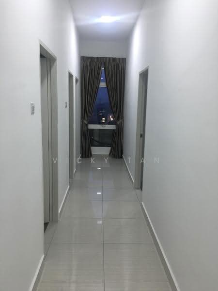 Kondominium untuk Dijual di Damansara Foresta - Vicky Tan - Corridor - PropertyGuru.com.my
