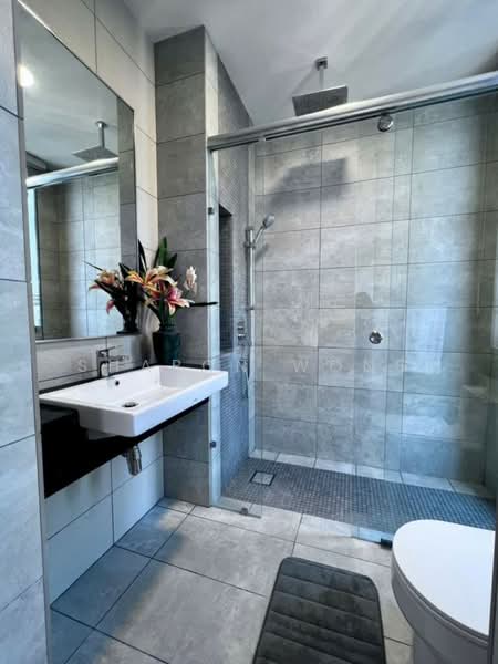 Kediaman Servis untuk Disewa di The Sentral Suites - Sharon Wong - Bathroom - PropertyGuru.com.my
