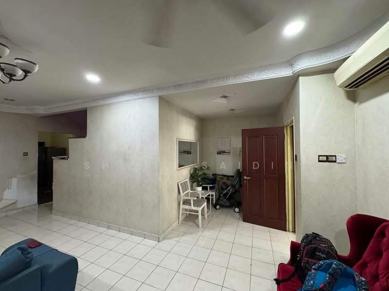 Rumah Teres 2-Tingkat untuk Dijual di Bandar Bukit Raja (Klang) - Shiqin Saidin - Living Room - PropertyGuru.com.my