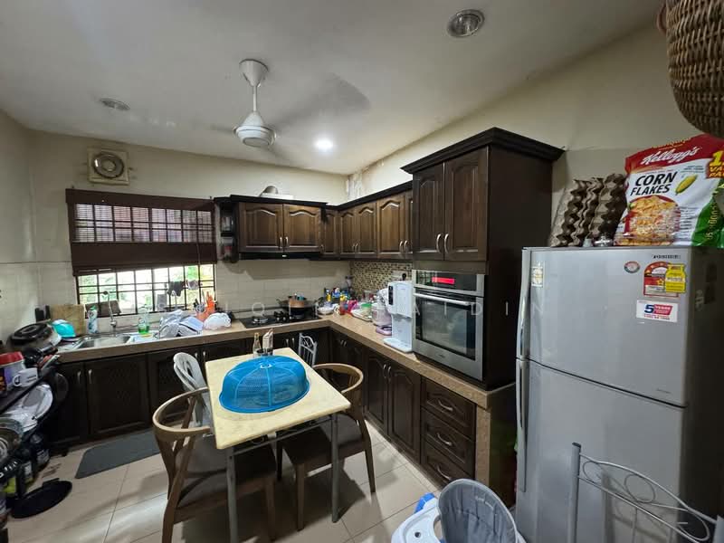 Rumah Teres 2-Tingkat untuk Dijual di Bandar Bukit Raja (Klang) - Shiqin Saidin - Kitchen - PropertyGuru.com.my
