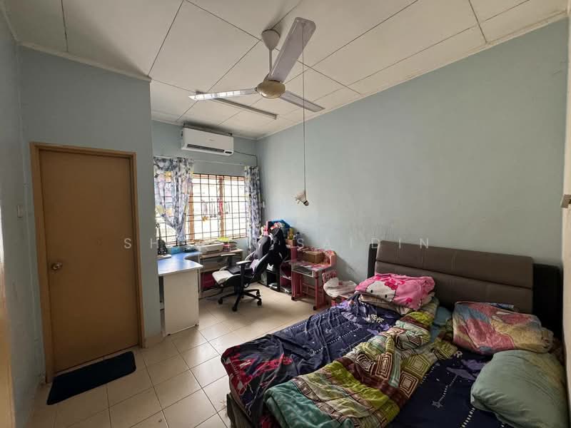 Rumah Teres 2-Tingkat untuk Dijual di Bandar Bukit Raja (Klang) - Shiqin Saidin - Bedroom - PropertyGuru.com.my