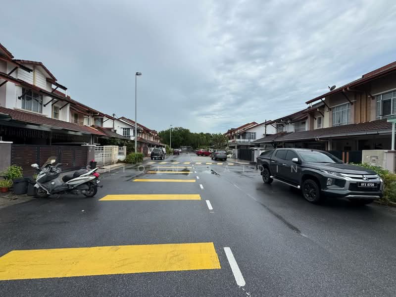 Rumah Teres 2-Tingkat untuk Dijual di Bandar Bukit Raja (Klang) - Shiqin Saidin - Exterior - PropertyGuru.com.my