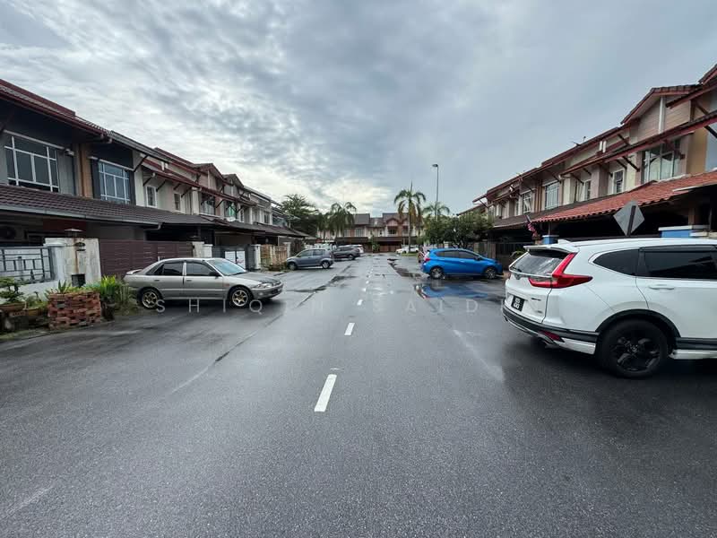 Rumah Teres 2-Tingkat untuk Dijual di Bandar Bukit Raja (Klang) - Shiqin Saidin - Exterior - PropertyGuru.com.my