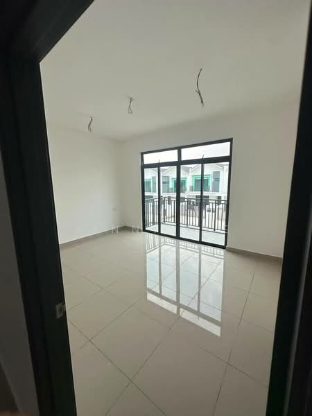 2-storey Terraced House for Rent in Johor Bahru (Johor) - Jenny Tee - Balcony - PropertyGuru.com.my