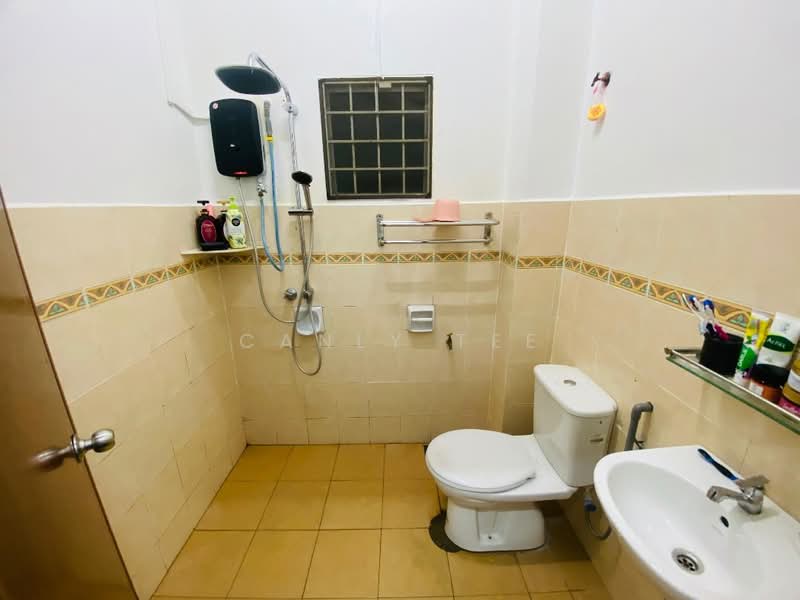 Rumah Teres untuk Dijual di Bandar Puteri Klang (Klang) - Canly Tee - Bathroom - PropertyGuru.com.my