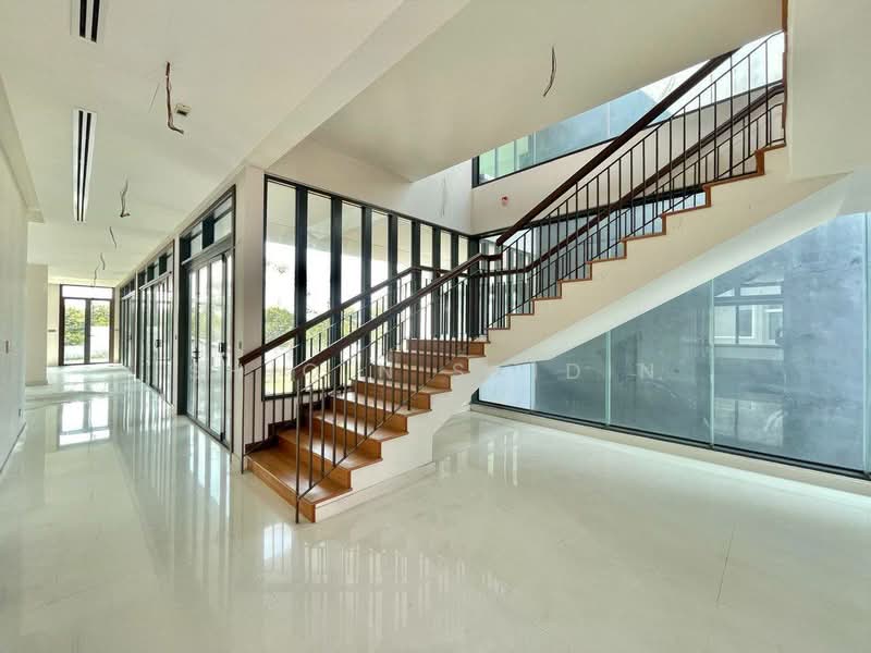 Bungalow House untuk Dijual di Bukit Jelutong (Shah Alam) - Shiqin Saidin - Corridor - PropertyGuru.com.my